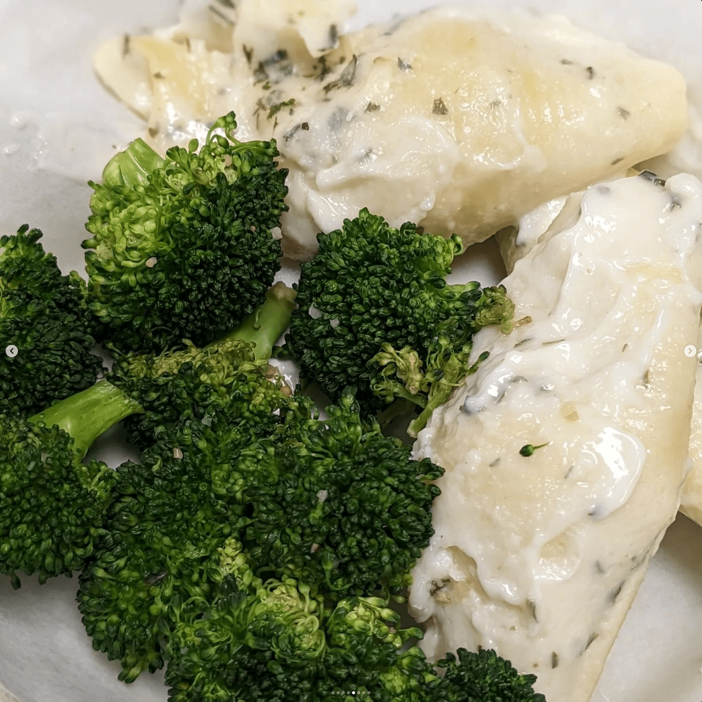 Stuffed Shells and Broccoli.